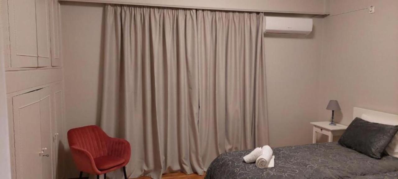 Spacious Renovated Flat In The Athens Riviera Екстериор снимка